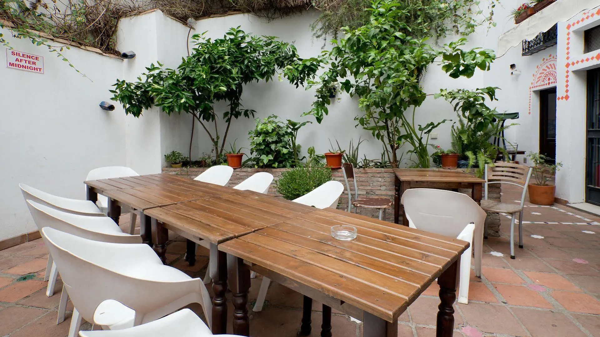 Oasis Backpackers' Hostel Granada