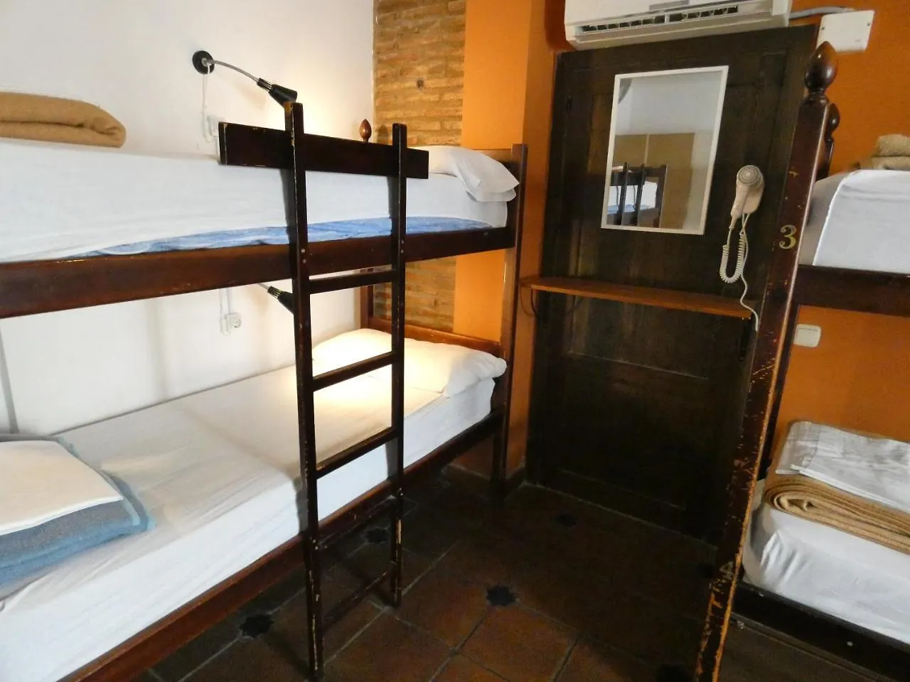 Oasis Backpackers' Hostel Granada